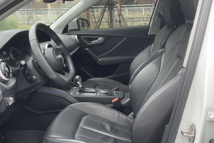 Used Audi Q2L 2022 35 TFSI Fashion Dynamic Model Interior 3