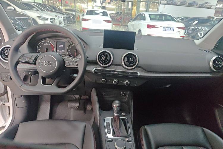 Used Audi Q2L 2022 35 TFSI Progressive Dynamic Edition Interior 3