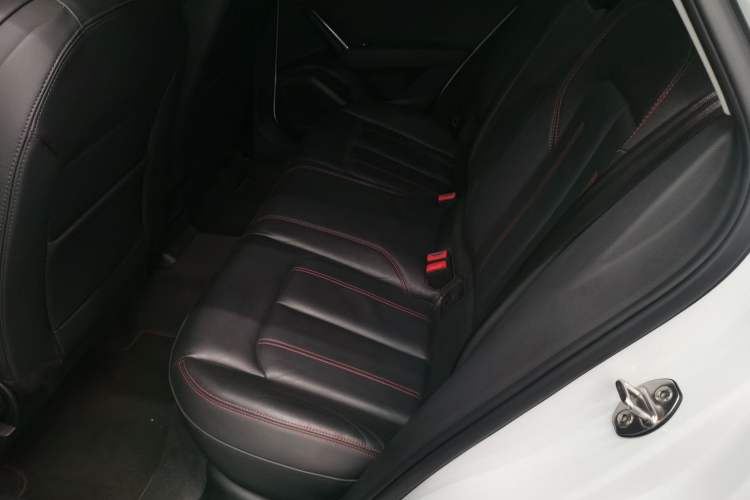 Used Audi Q2L 2022 35 TFSI Progressive Dynamic Edition Interior 4