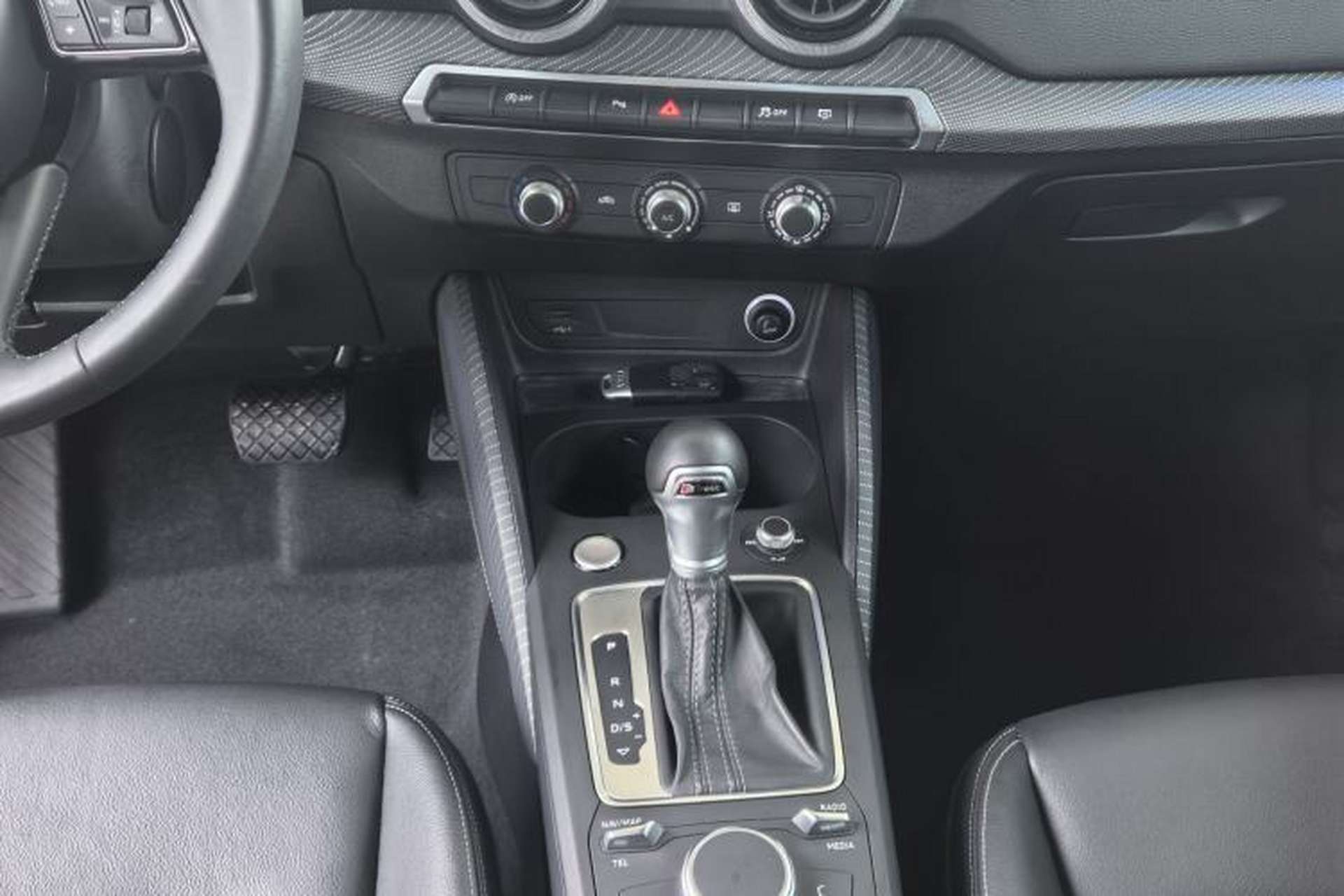 Used Audi Q2L 2022 35 TFSI Advanced Style Edition Interior 4