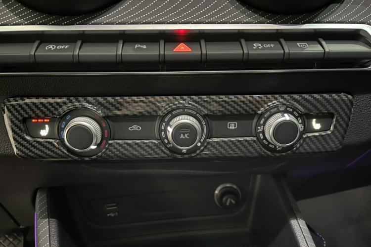 Used Audi Q2L 2022 35 TFSI Advanced Style Edition Interior 4