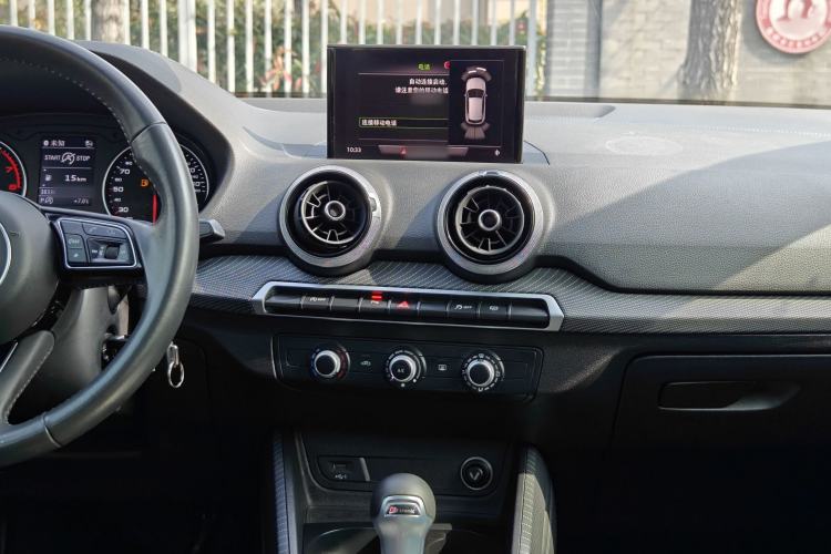 Used Audi Q2L 2022 35 TFSI Advanced Style Edition Interior 4