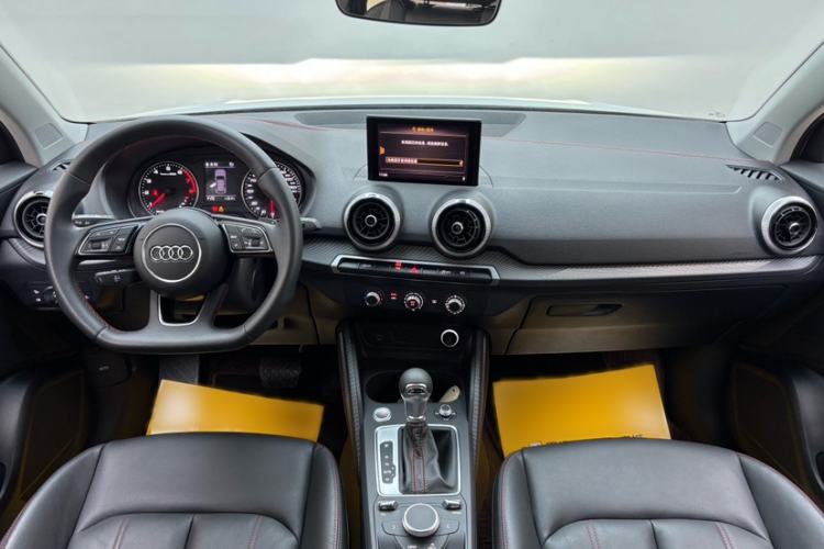 Used Audi Q2L 2022 35 TFSI Progressive Dynamic Edition Interior 4