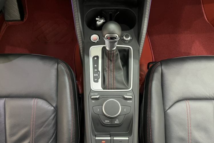 Used Audi Q2L 2022 35 TFSI Progressive Dynamic Edition Interior 5