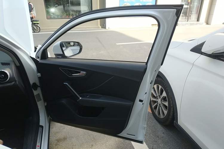 Used Audi Q2L 2022 35 TFSI Fashion Dynamic Model Interior 5