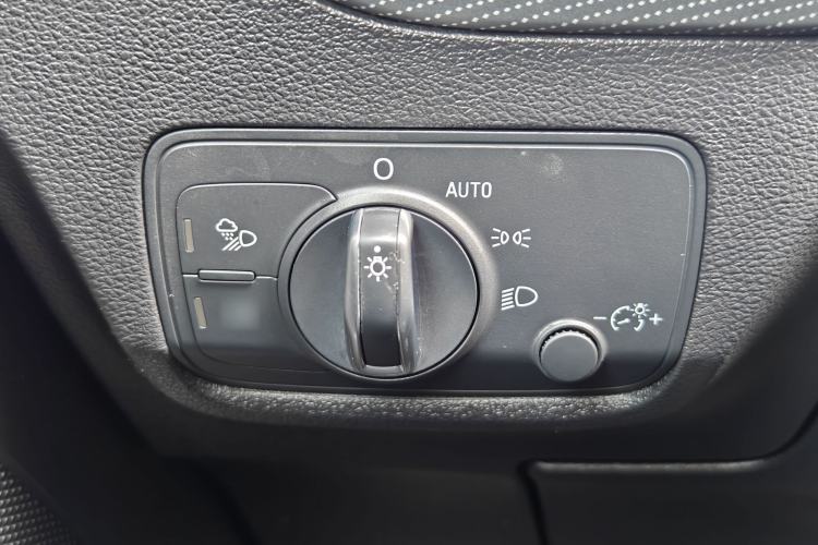 Used Audi Q2L 2022 35 TFSI Advanced Style Edition Interior 5