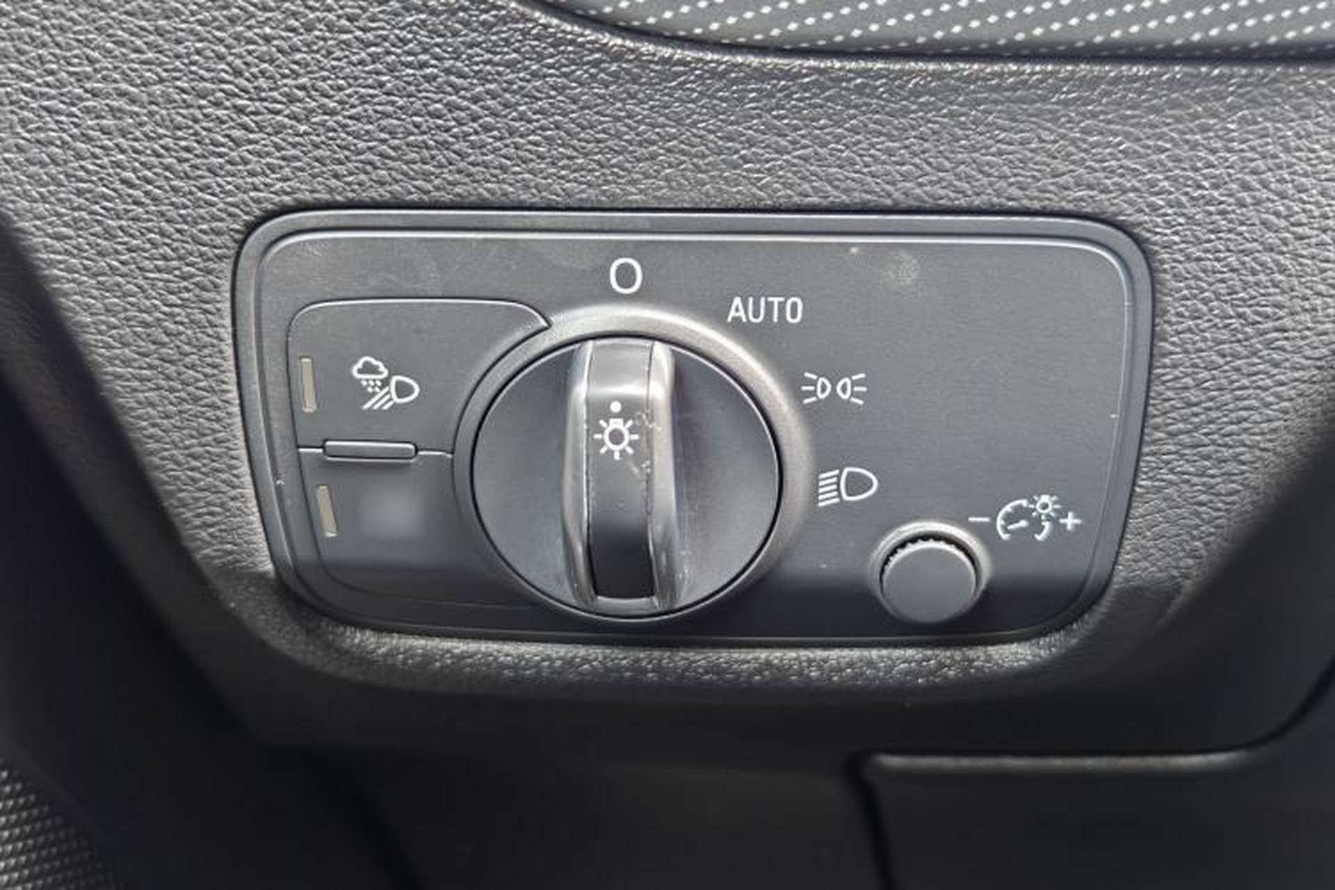 Used Audi Q2L 2022 35 TFSI Advanced Style Edition Interior 5