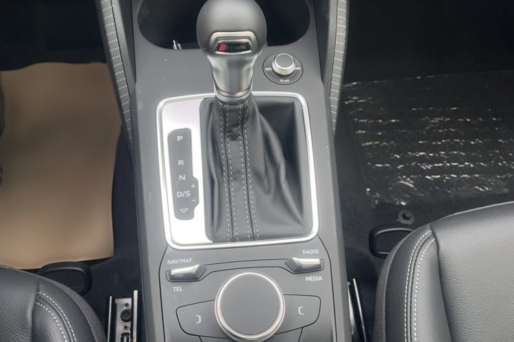 Used Audi Q2L 2022 35 TFSI Advanced Style Edition Interior 5