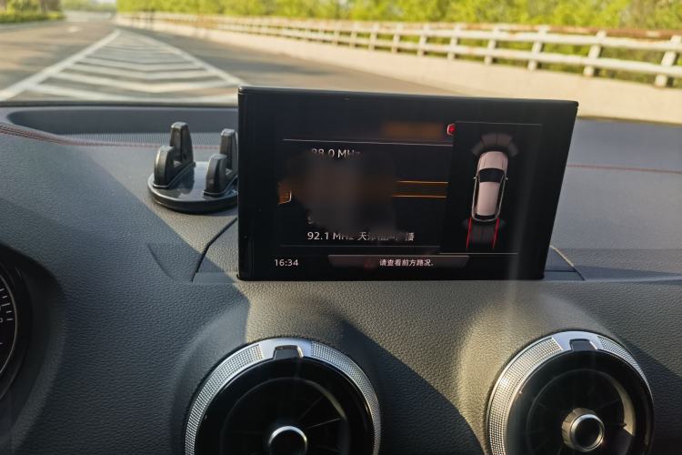 Used Audi Q2L 2022 35 TFSI Progressive Dynamic Edition Interior 6