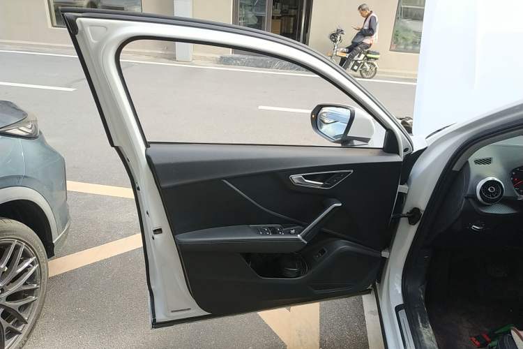 Used Audi Q2L 2022 35 TFSI Fashion Dynamic Model Interior 7