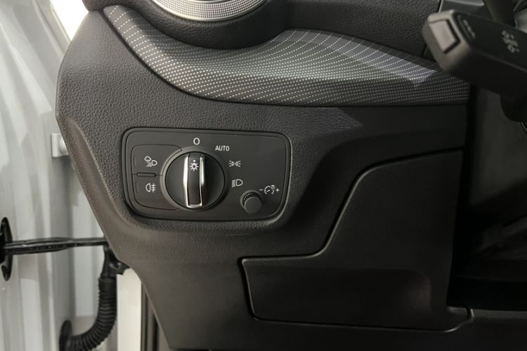 Used Audi Q2L 2022 35 TFSI Progressive Dynamic Edition Interior 8