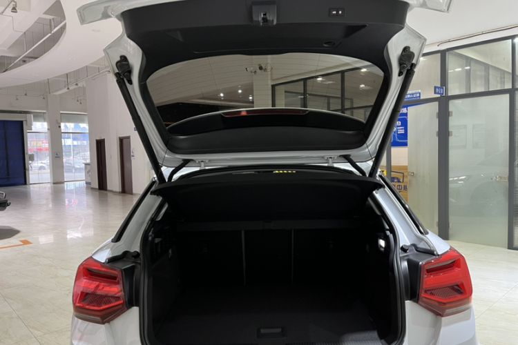 Used Audi Q2L 2022 35 TFSI Fashion Dynamic Model Interior 8