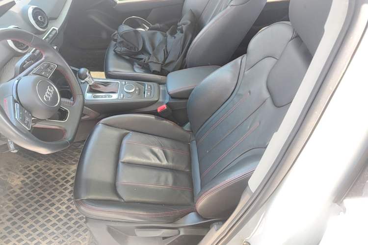 Used Audi Q2L 2022 35 TFSI Progressive Dynamic Edition Left Front Seat