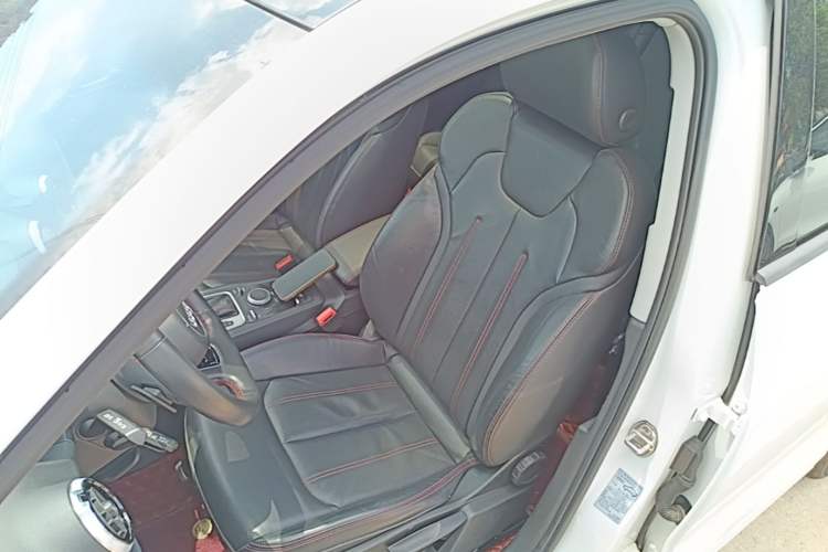 Used Audi Q2L 2022 35 TFSI Progressive Dynamic Edition Left Front Seat