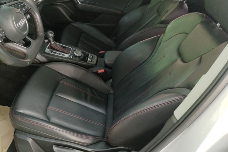 Used Audi Q2L 2022 35 TFSI Progressive Dynamic Edition Left Front Seat