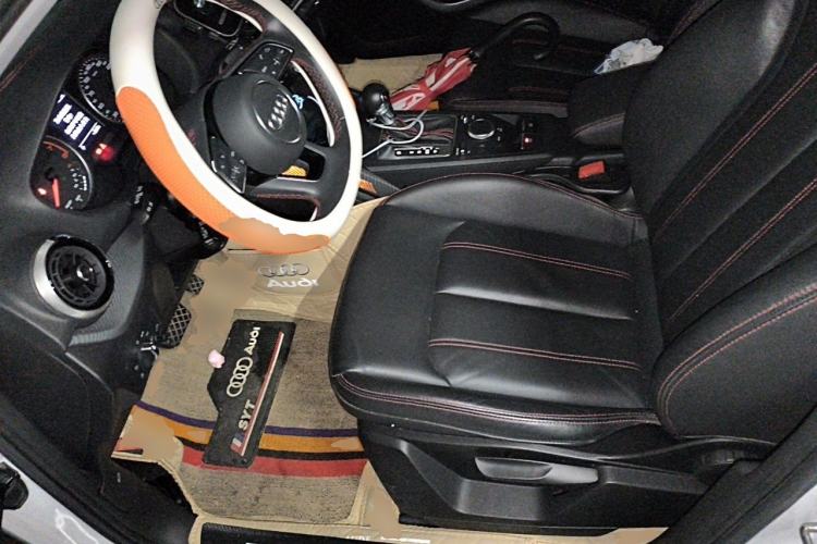 Used Audi Q2L 2022 35 TFSI Progressive Dynamic Edition Left Front Seat