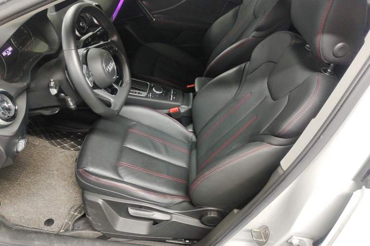 Used Audi Q2L 2022 35 TFSI Progressive Dynamic Edition Left Front Seat