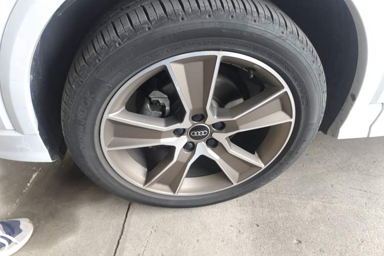 Used Audi Q2L 2022 35 TFSI Fashion Dynamic Model Left Front Wheel Hub