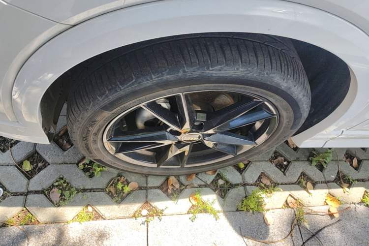 Used Audi Q2L 2022 35 TFSI Progressive Dynamic Edition Left Front Wheel Hub