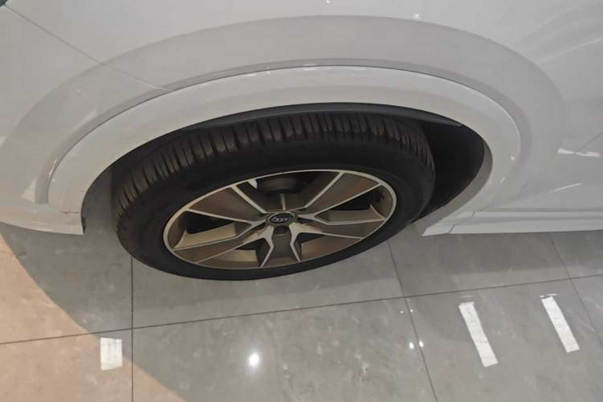 Used Audi Q2L 2022 35 TFSI Fashion Dynamic Model Left Front Wheel Hub