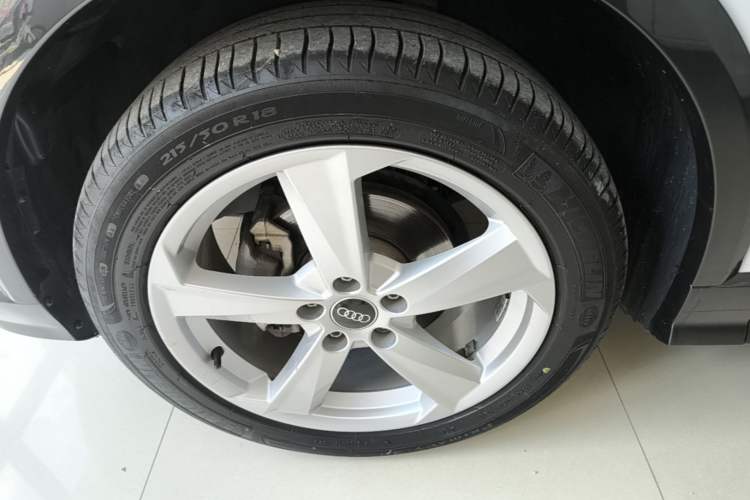 Used Audi Q2L 2022 35 TFSI Advanced Style Edition Left Front Wheel Hub