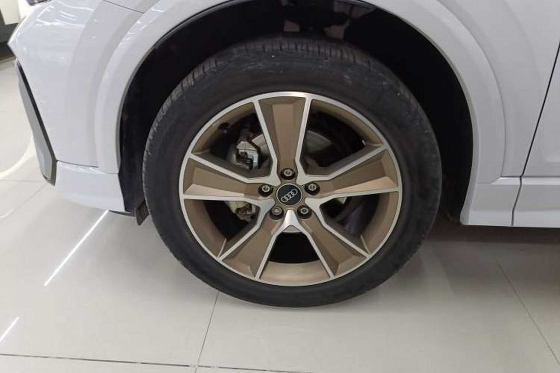 Used Audi Q2L 2022 35 TFSI Fashion Dynamic Model Left Front Wheel Hub