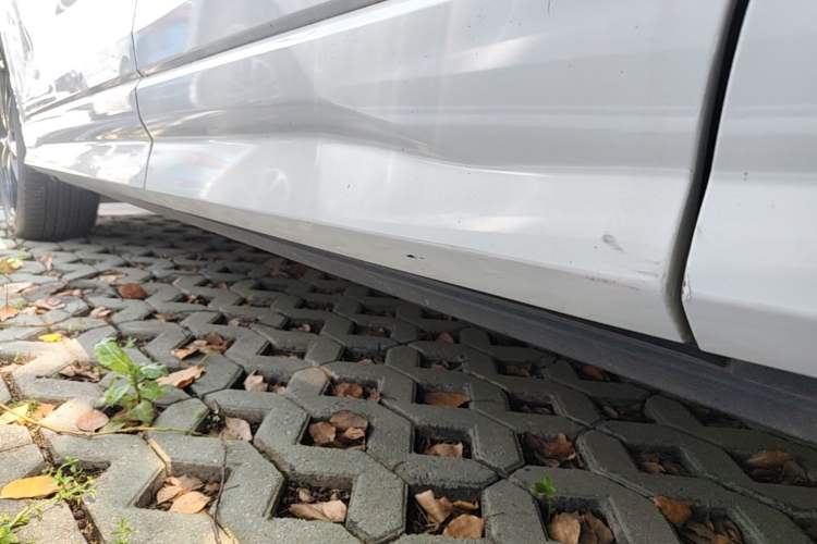 Used Audi Q2L 2022 35 TFSI Progressive Dynamic Edition Left Side Sill