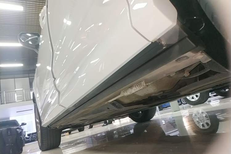 Used Audi Q2L 2022 35 TFSI Fashion Dynamic Model Left Side Sill