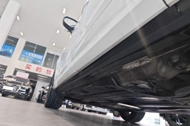 Used Audi Q2L 2022 35 TFSI Progressive Dynamic Edition Left Side Sill