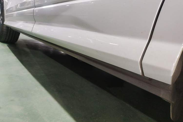Used Audi Q2L 2022 35 TFSI Progressive Dynamic Edition Left Side Sill