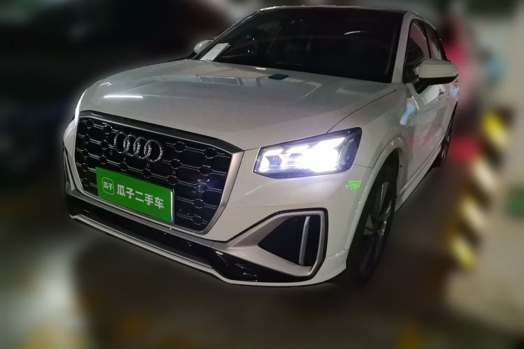 Used Audi Q2L 2022 35 TFSI Luxury Dynamic Edition Guazi used car, China used car export, Used car for sale, Used cars, Cheapest cars for sale
