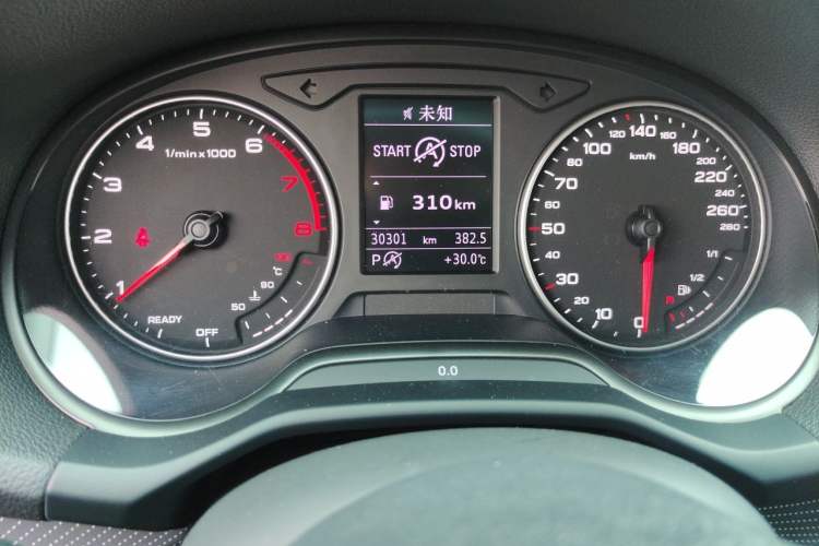 Used Audi Q2L 2022 35 TFSI Progressive Dynamic Edition Odometer Close Up