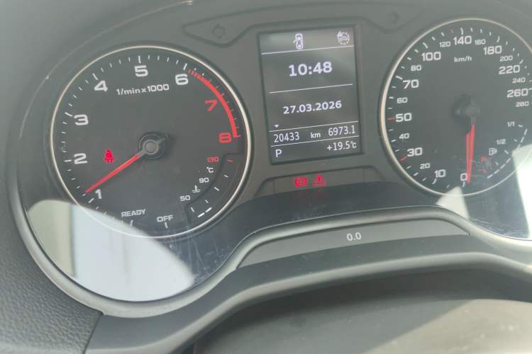 Used Audi Q2L 2022 35 TFSI Advanced Style Edition Odometer Close Up