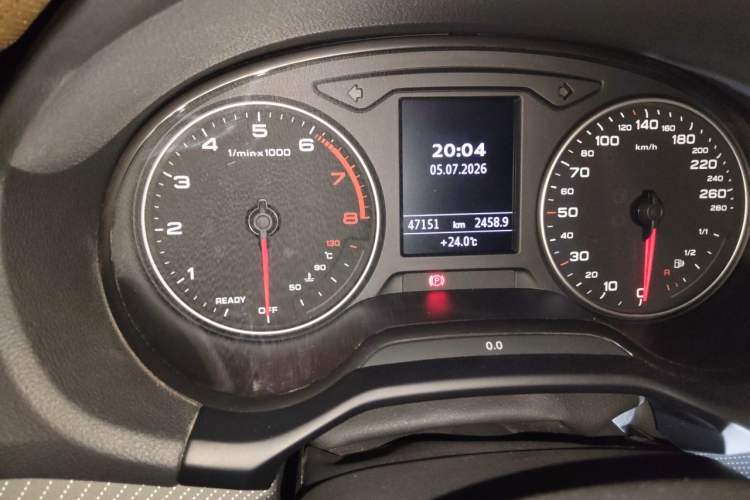Used Audi Q2L 2022 35 TFSI Progressive Dynamic Edition Odometer Close Up
