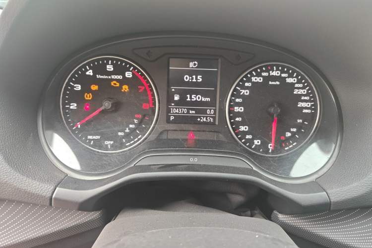 Used Audi Q2L 2022 35 TFSI Progressive Dynamic Edition Odometer Close Up