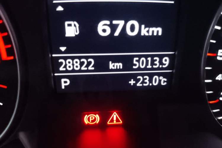 Used Audi Q2L 2022 35 TFSI Fashion Dynamic Model Odometer Close Up