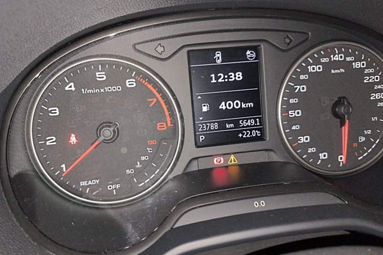 Used Audi Q2L 2022 35 TFSI Progressive Dynamic Edition Odometer Close Up