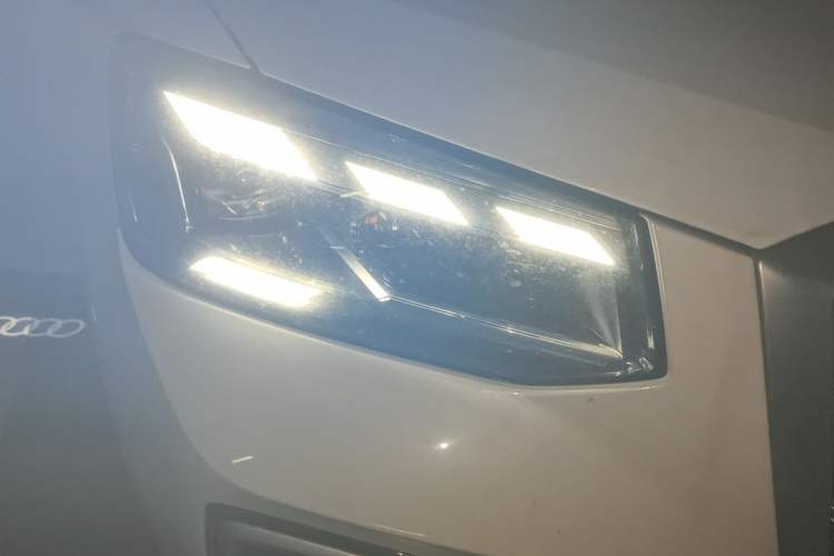Used Audi Q2L 2022 35 TFSI Progressive Dynamic Edition Right Front Headlight