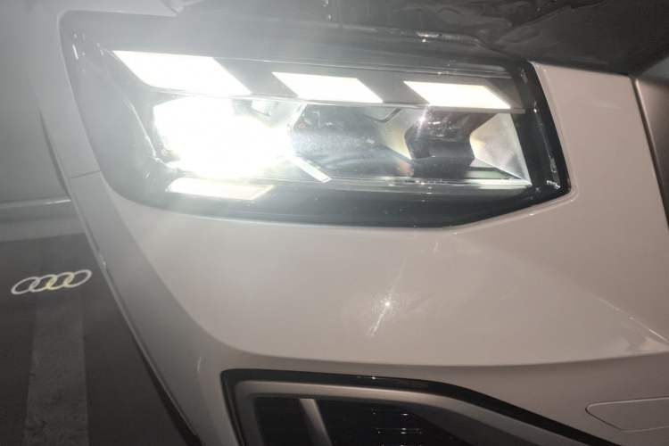 Used Audi Q2L 2022 35 TFSI Fashion Dynamic Model Right Front Headlight