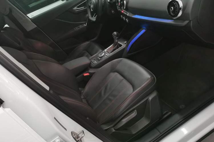 Used Audi Q2L 2022 35 TFSI Progressive Dynamic Edition Right Front Seat