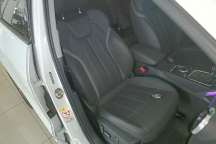 Used Audi Q2L 2022 35 TFSI Fashion Dynamic Model Right Front Seat