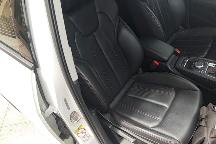 Used Audi Q2L 2022 35 TFSI Progressive Dynamic Edition Right Front Seat
