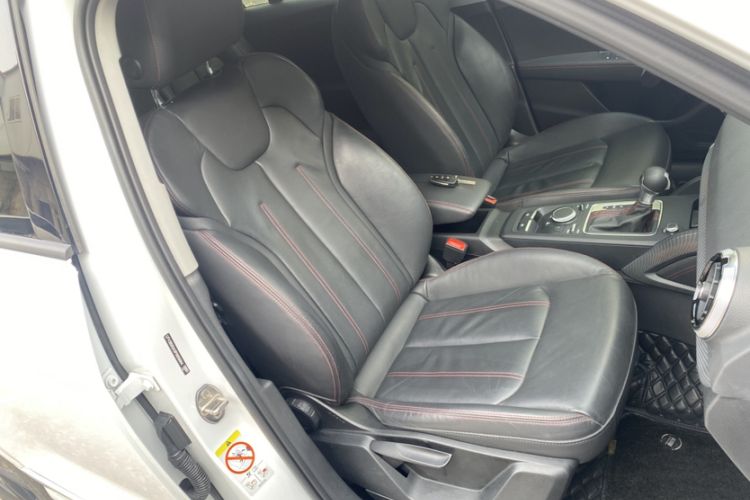 Used Audi Q2L 2022 35 TFSI Progressive Dynamic Edition Right Front Seat