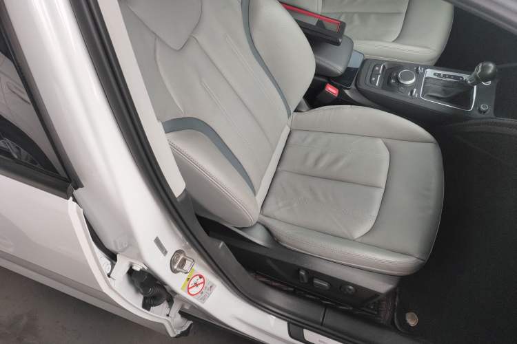 Used Audi Q2L 2022 35 TFSI Fashionable and Elegant Model Right Front Seat