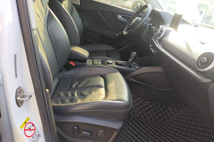 Used Audi Q2L 2022 35 TFSI Fashionable and Elegant Model Right Front Seat
