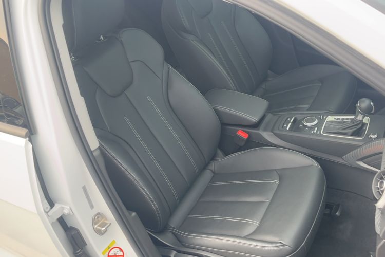 Used Audi Q2L 2022 35 TFSI Advanced Style Edition Right Front Seat