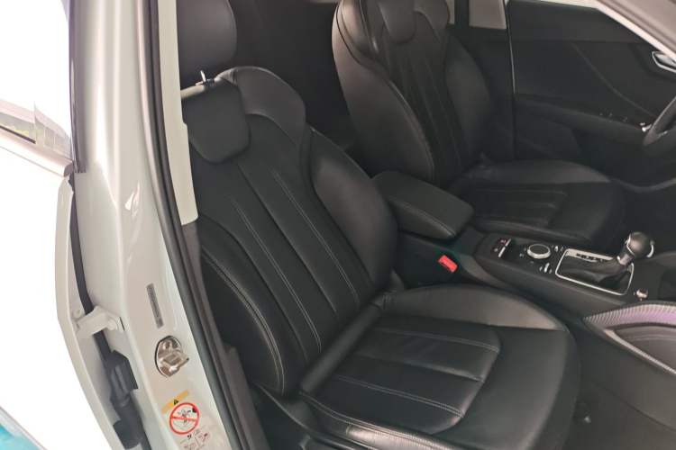Used Audi Q2L 2022 35 TFSI Advanced Style Edition Right Front Seat