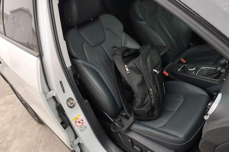 Used Audi Q2L 2022 35 TFSI Fashionable and Elegant Model Right Front Seat