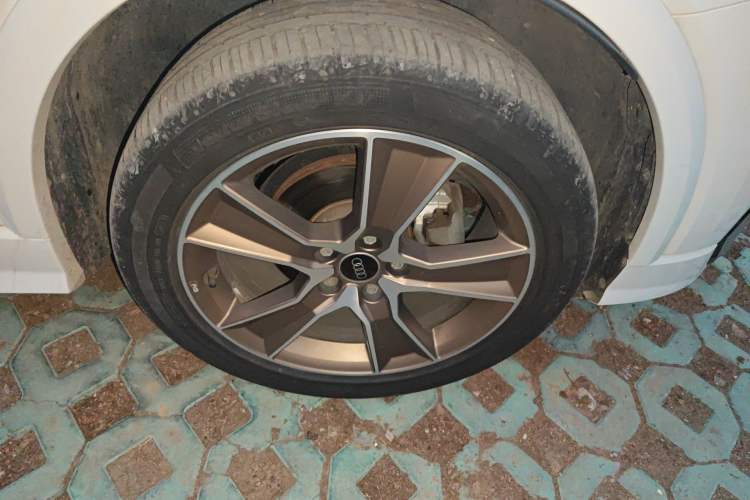 Used Audi Q2L 2022 35 TFSI Fashion Dynamic Model Right Front Wheel Hub