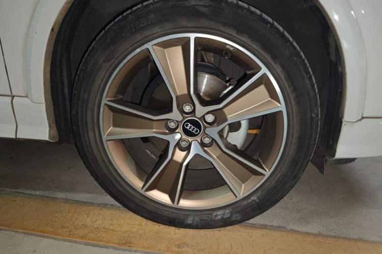 Used Audi Q2L 2022 35 TFSI Fashion Dynamic Model Right Front Wheel Hub